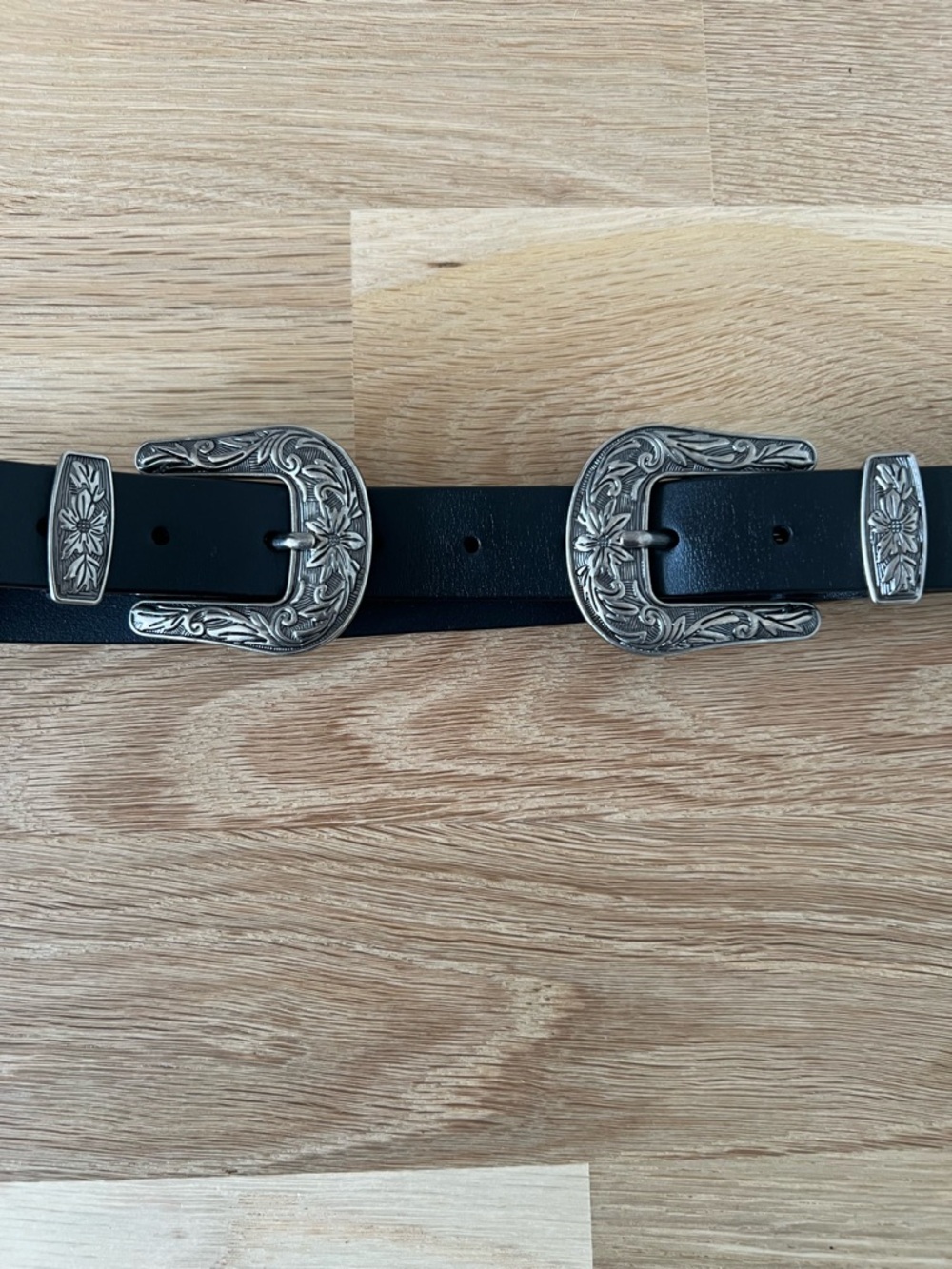 Black Double Buckle Western-Inspired Women's Belt - Picture 2 of 2